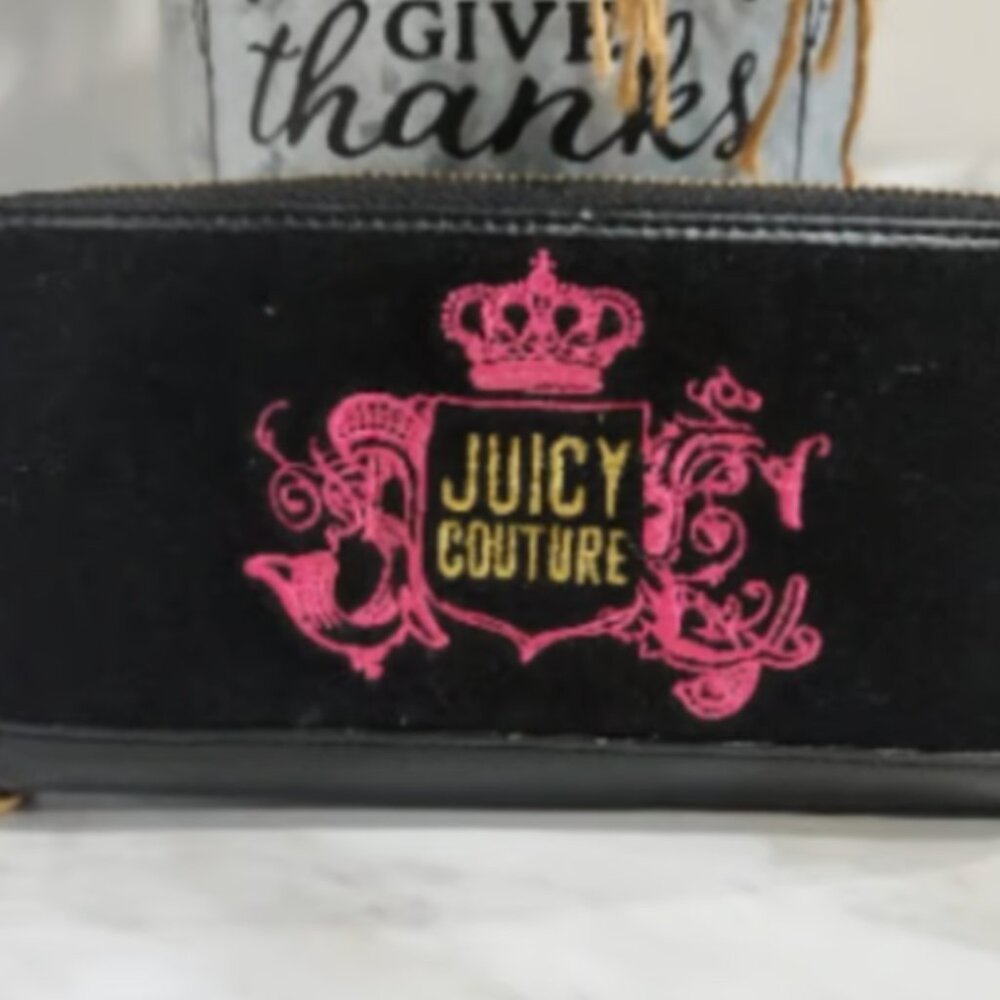 SOLD Juicy Couture Y2K Vintage Black Faux Leather & Velour Wallet w/ Pink Logo